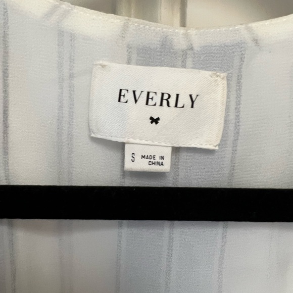 Striped romper size Small - Picture 3 of 3